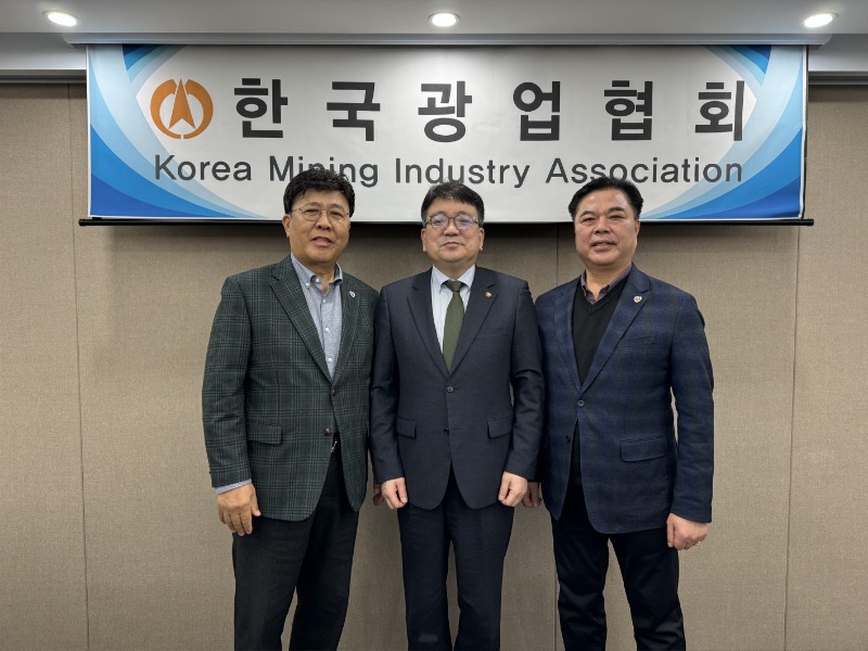 0220_최남호 차관님 방문 사진8.jpg